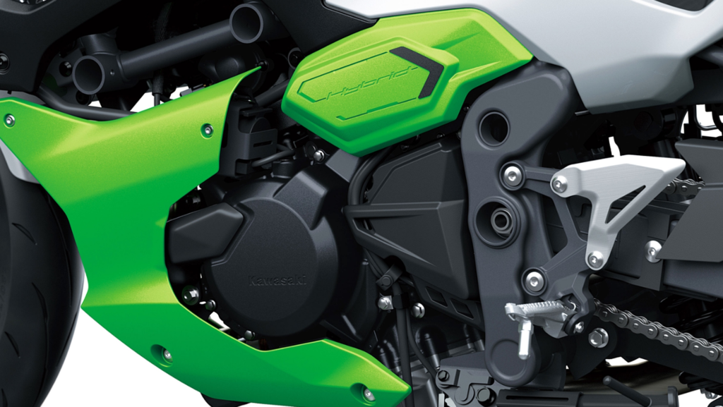Kawasaki patenta nueva disposición híbrida para un posible maxiscooter