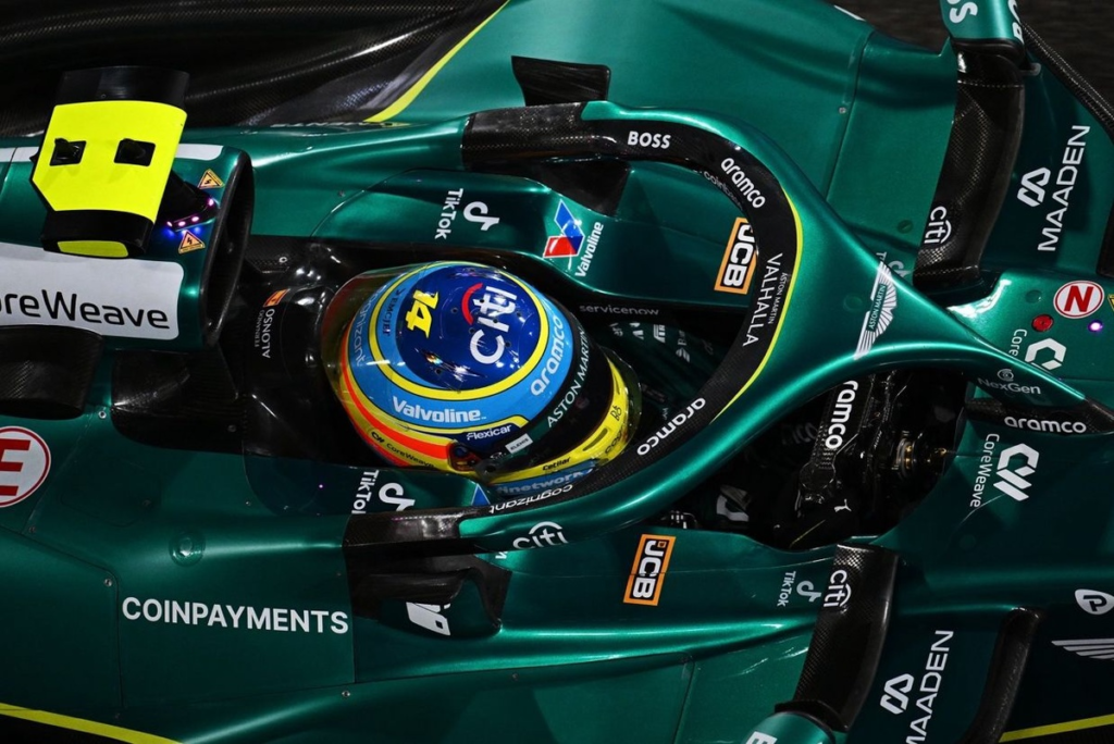 Alonso inicia preparación para 2026 con nuevo asento y trabajo en simulador en Silverstone