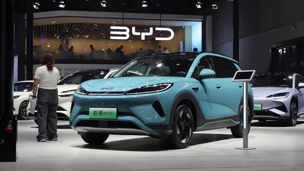 BYD se acerca peligrosamente a Tesla en Europa con un crecimiento del 221,8% en noviembre