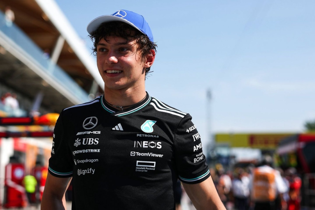 Antonelli muestra destellos de promesa en su debut en la Fórmula 1