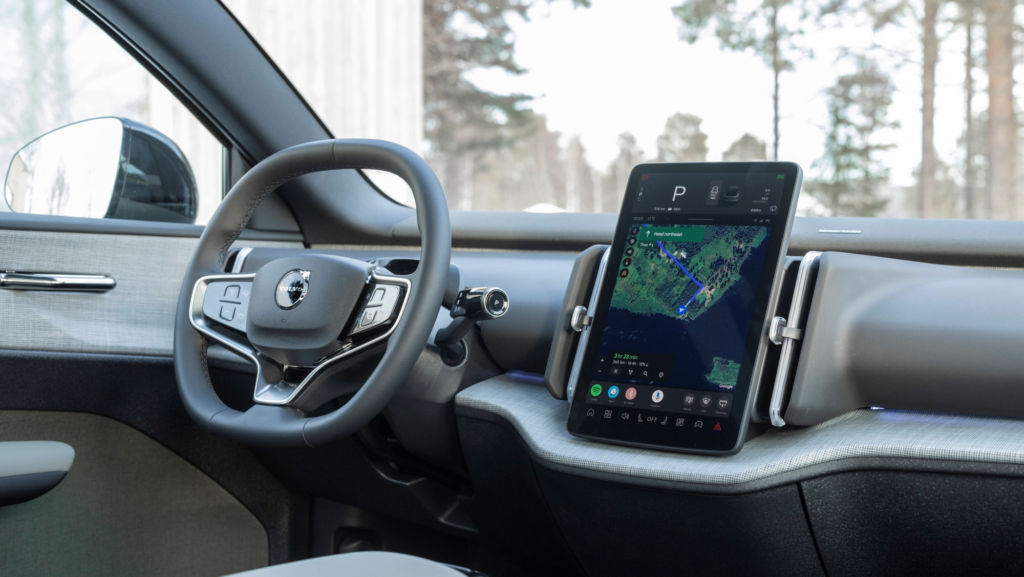 Volvo EX30 Cross Country: SUV eléctrico con 428 CV y tracción total para uso diario y aventura