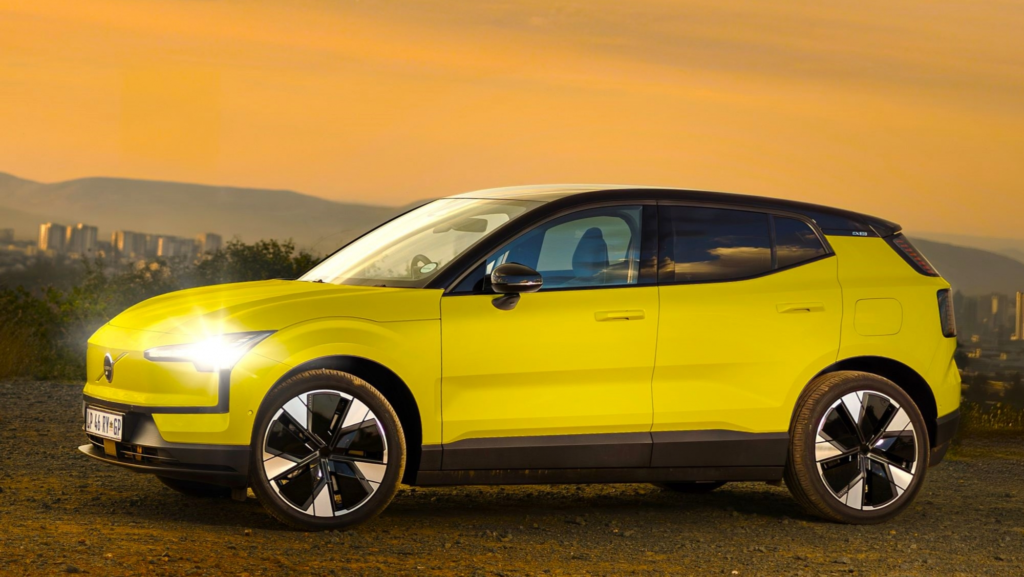 Volvo EX30 ofrece descuento de 8.350 euros e incluye cargador gratuito