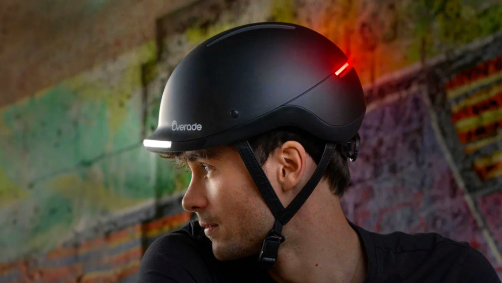 Casco Overade LIFE gana premio europeo por revolucionar la seguridad activa en ciclismo