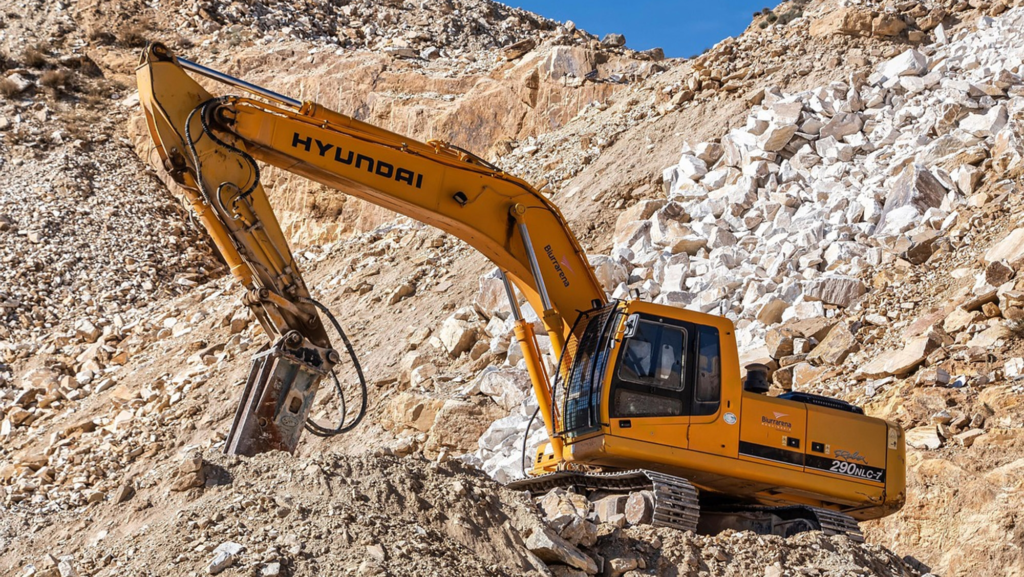 China enfrenta escasez de materiales críticos para baterías y depende de importaciones