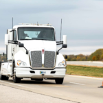 Adiós a las paradas para cargar: un camión eléctrico se recarga en autopista a 105 km/h y 190 kW