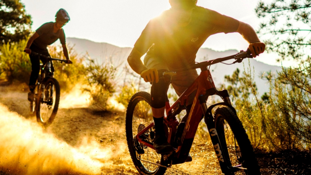 Las mejores bicicletas eléctricas de montaña para 2026 destacan por potencia y ligereza