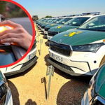 Miles de coches oficiales, sin las balizas V16 de la DGT; pese a que Pere Navarro metió prisa a millones de españoles para enero