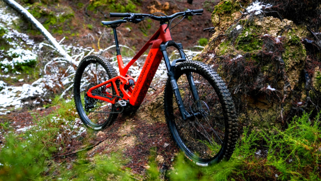 Mondraker lanza la Scree, una bicicleta eléctrica de montaña trail con motor Bosch y precios desde 5.199 euros