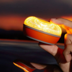 Un fallo de diseño de las balizas V16 puede dejar a los conductores desprotegidos a los 30 minutos