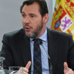 Óscar Puente destaca el avance tecnológico de China en transporte ferroviario: «Avanzan a paso de gigante»