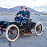 Max Verstappen y Arvid Lindblad compiten con 12 modelos históricos de Ford