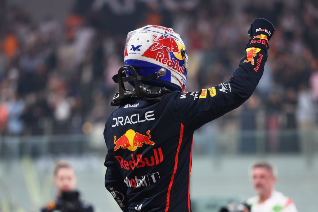 Max Verstappen ratifica su contrato con Red Bull hasta 2028 y critica el calendario de la Fórmula 1