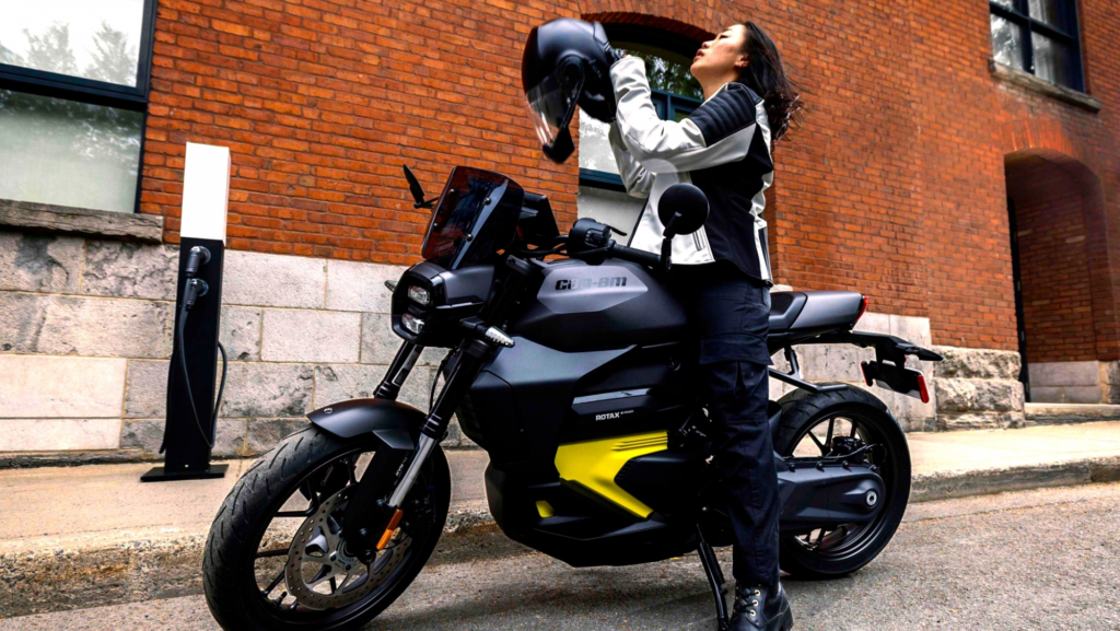 La moto eléctrica cierra 2025 con un incremento en matriculaciones: 11.050 motocicletas en total