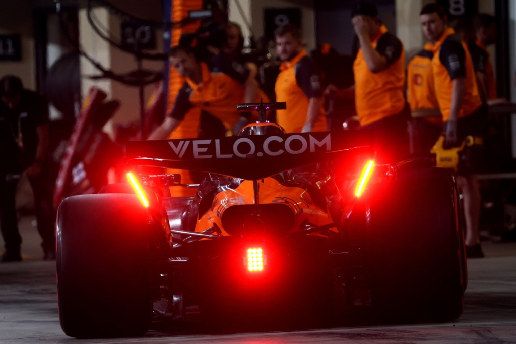 McLaren realiza primer encendido del MCL40 para la Fórmula 1 2026