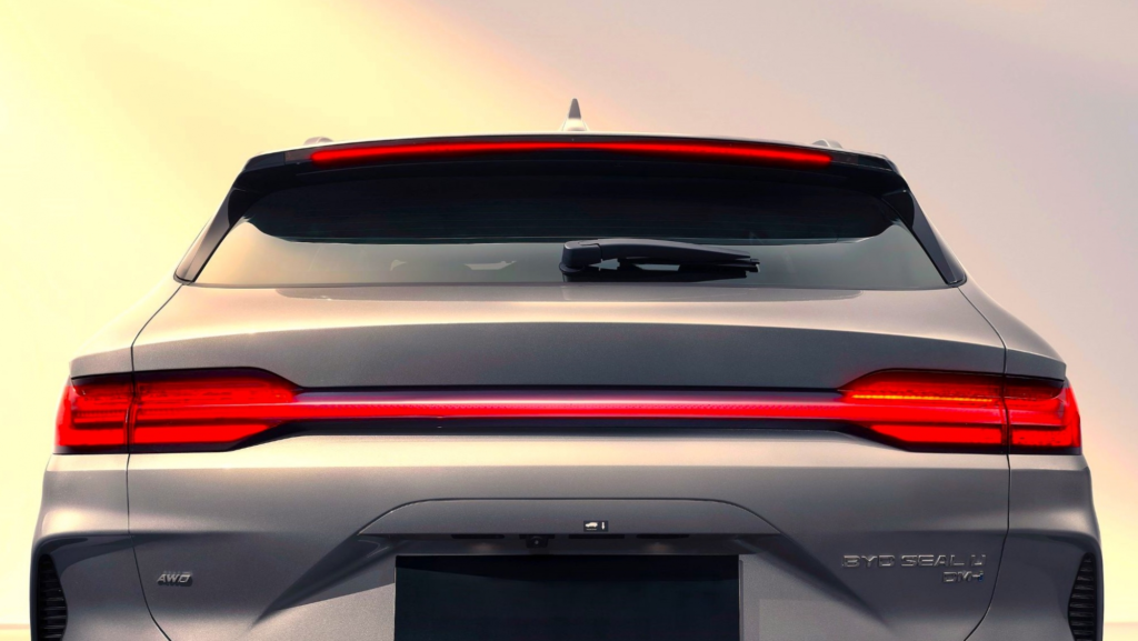 Gasta 0,9 L/100 km y logra más ventas que Volkswagen o Volvo: este BYD está en oferta en España y es el SUV PHEV con más éxito en Europa