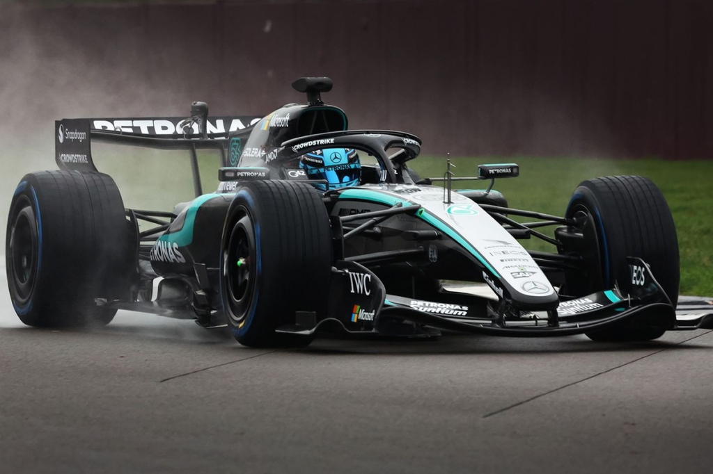 Mercedes W17 realiza primeras pruebas en Silverstone con novedades aerodinámicas