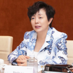 Curiosamente, la vicepresidenta de BYD, Stella Li, identificó al enemigo global y es el mismo que para Tesla y Elon Musk