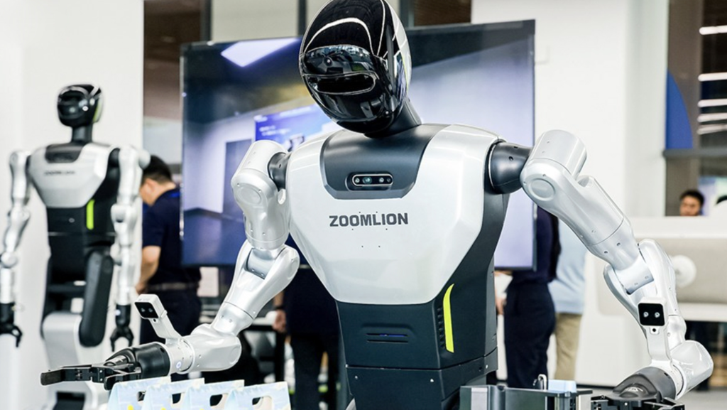 En 12 fábricas y 300 líneas, esta empresa china construye 6 excavadoras por minuto usando robots con aspecto humano