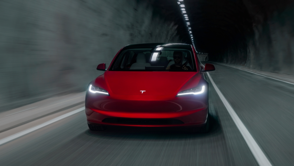 El Model 3 ya no es la berlina eléctrica más vendida de China, alguien le ha superado y en 2027 se podrá comprar en Europa