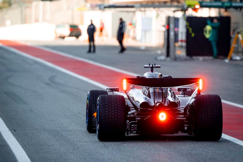 McLaren F1 explica el “problema” que le impidió rodar en la tarde del jueves #F1 #FVDigital