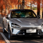 Mientras prepara su asalto a Europa, Xiaomi logra en un año lo que a Elon Musk y Tesla les costó una década