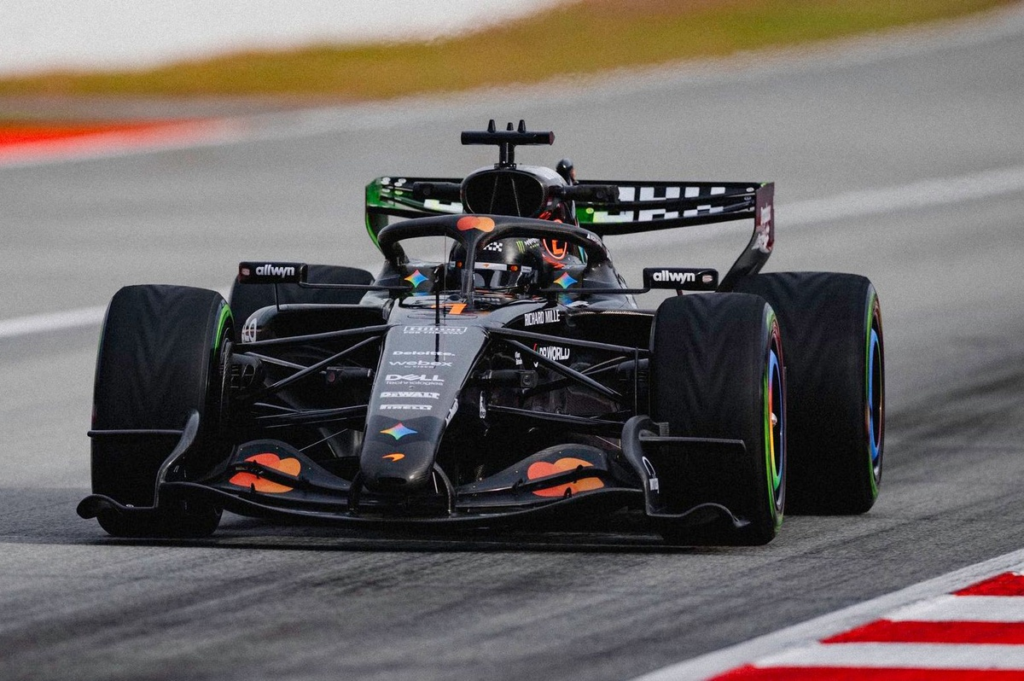 McLaren F1 confirma su plan de pilotos para el primer test de Bahrein #F1 #FVDigital