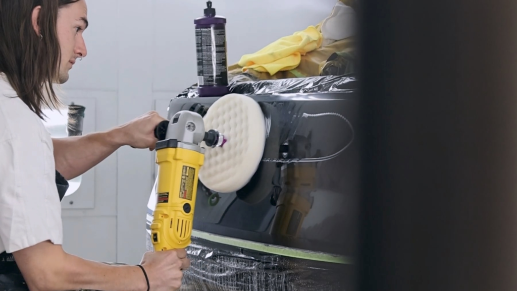 Ford se pasa al formato Tesla: "es nuestra forma de competir y ganar contra China y el resto del mundo" dice su CEO