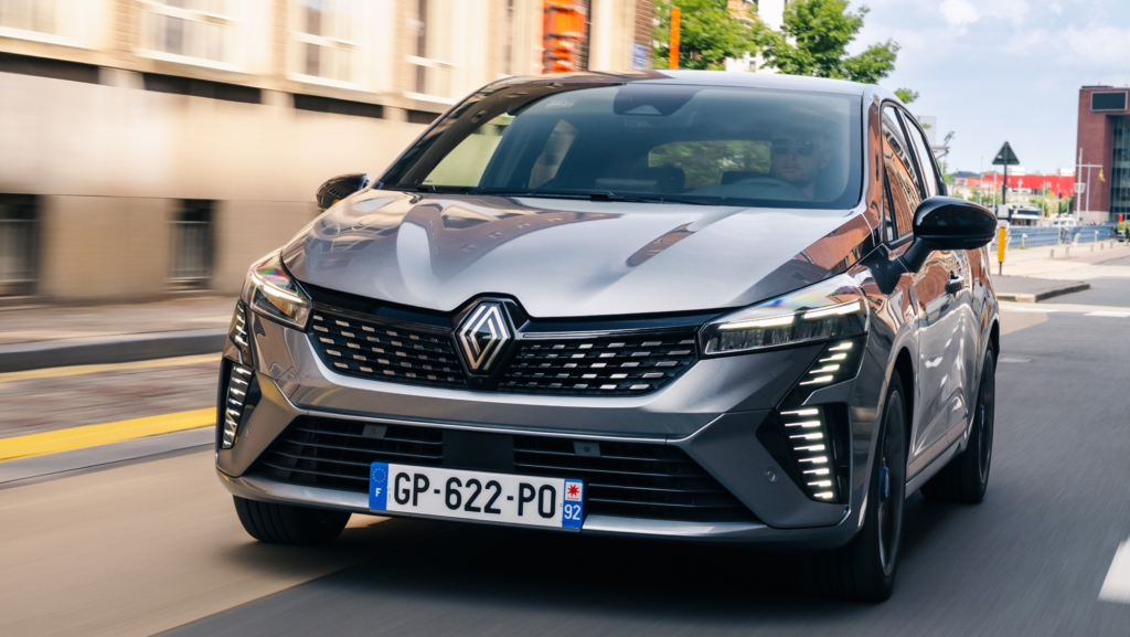 Alemania prohibe a Renault vender el Clio híbrido y el Mégane eléctrico, tras la orden del Tribunal Regional de Múnich