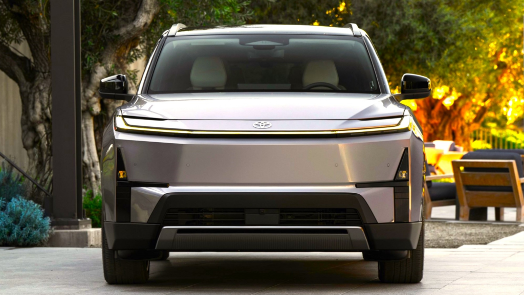 Toyota la destronó como la marca más fiable y ahora copia su nuevo modelo: podría llegar a España