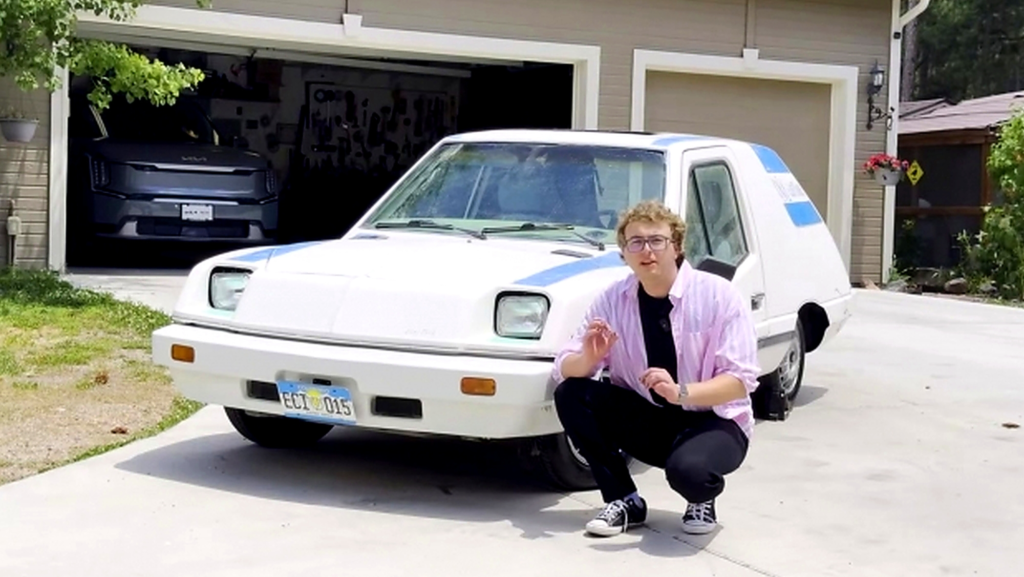 Conduce a diario un coche eléctrico de 1979 y sigue sorprendiendo: 209 km de autonomía y un secador de pelo para desempañar los cristales