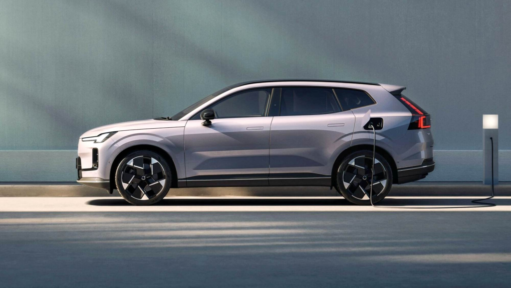 Volvo podría volver a apostar por los coches que todo el mundo quiere: la clave está en su nueva plataforma eléctrica