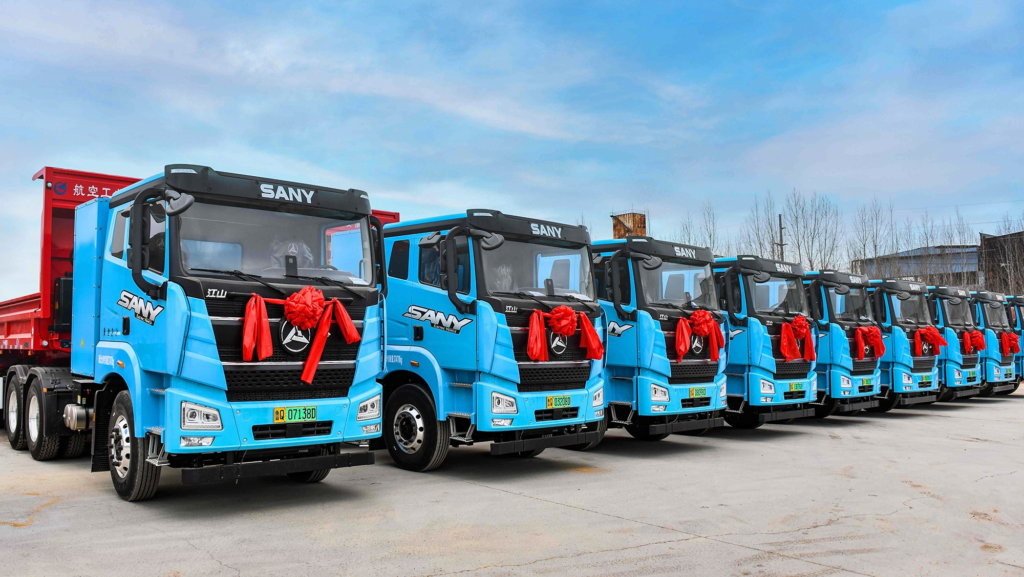 Después de los coches, llegan los camiones eléctricos chinos y ponen en jaque al sector del transporte en Europa