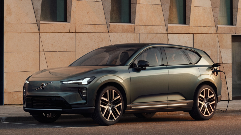 Este Volvo 'a pilas' tiene 810 kilómetros de autonomía y aunque no es barato es uno de los mejores eléctricos del mundo