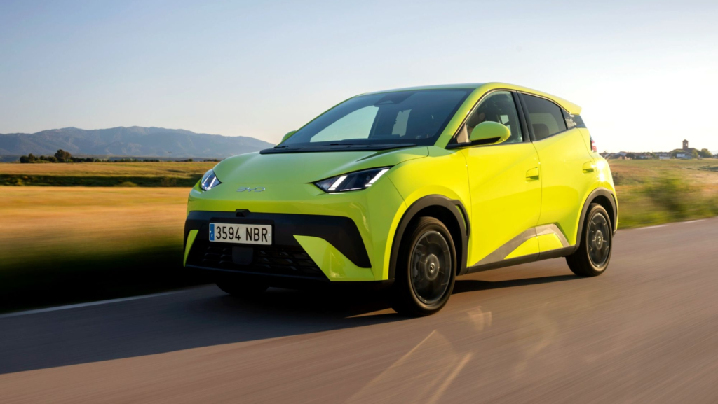 ¿Es solo el primer aviso? En diciembre de 2025 llegó el primer sorpasso de los coches eléctricos a los de gasolina en la UE