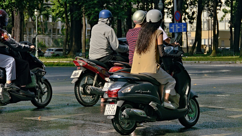 Europa va 'de limpia' por la vida, pero el que va a prohibir los motores de combustión en las motos es otro sitio totalmente distinto