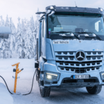 Sobre el Círculo Polar ártico, el camión eléctrico de Mercedes destinado al tráfico urbano supera los test a -20ºC