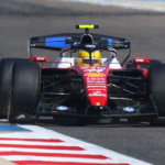 Casi 270° de giro y mando oculto en el lateral #F1 #FVDigital