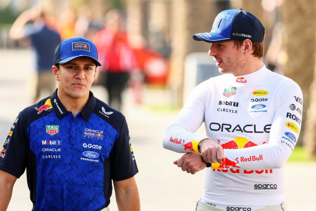 Hadjar ya elogia a Verstappen como compañero: “Es muy abierto conmigo” #F1 #FVDigital