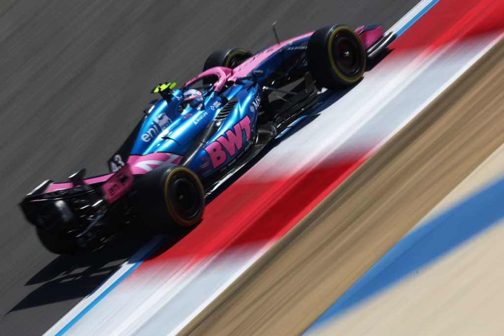 Por qué los clientes de Mercedes pueden esperar un pequeño impulso en Melbourne #F1 #FVDigital