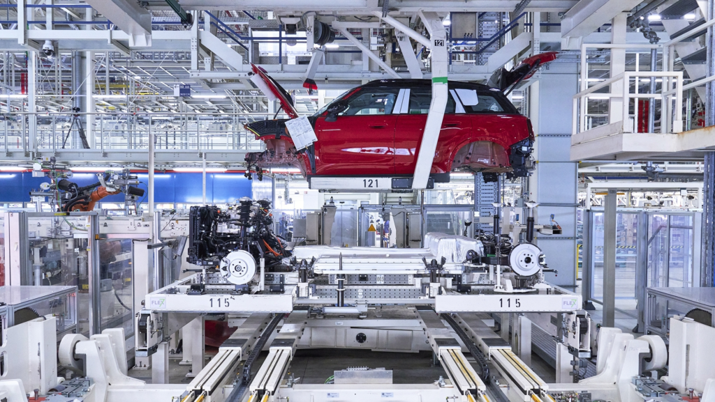 Siguiendo el ejemplo de CUPRA, BMW busca un acuerdo con la UE para fabricar sus coches eléctricos en China