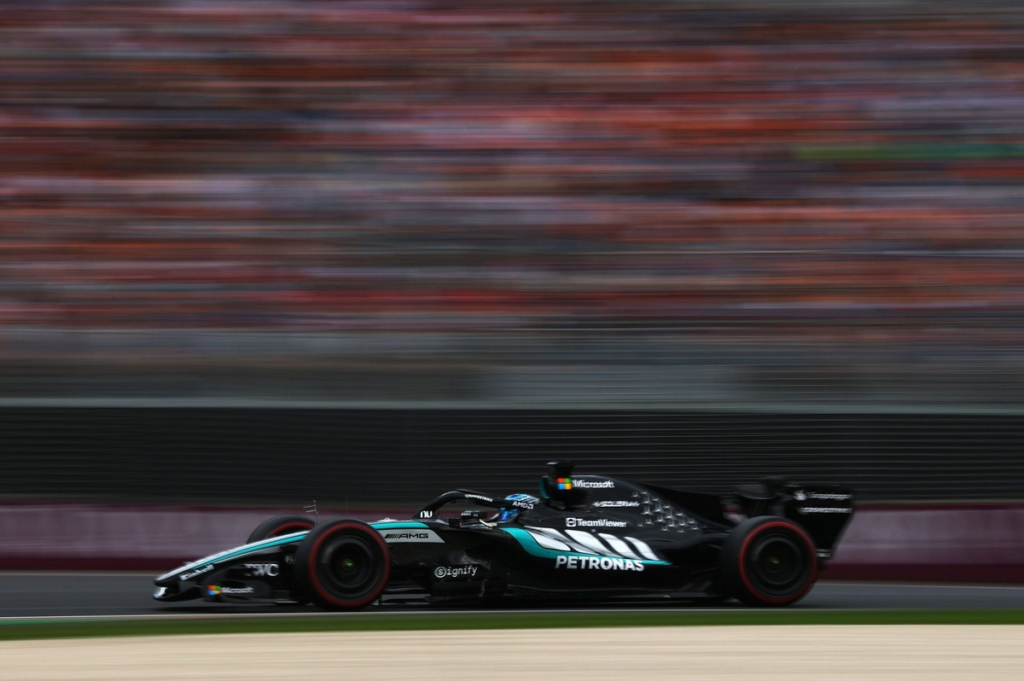 Incontestable pole de Russell en Australia y Mercedes arrasa; Alonso roza la Q1 #F1 #FVDigital