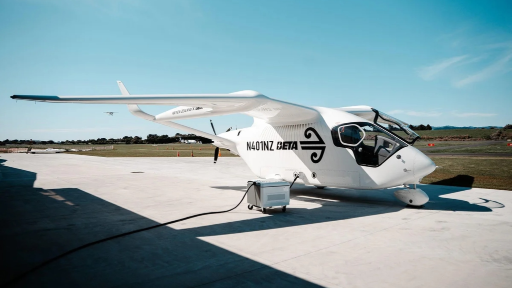 Más de 100 vuelos y 13.000 km recorridos: un avión eléctrico completa con éxito 4 meses de pruebas con 20 toneladas de carga simulada