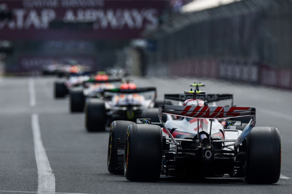 Por qué muchos pilotos de F1 llegaron a la salida sin batería en Australia #F1 #FVDigital