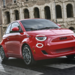 Hasta 1.016 € para los coches eléctricos y 781 para los híbridos: esta ciudad cobrará un "peaje" por entrar en zonas del centro