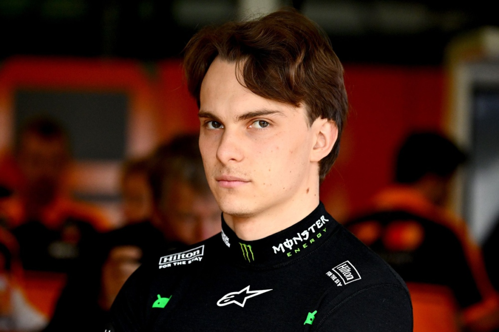 La superioridad de Mercedes en China es “impresionante”, dice Piastri #F1 #FVDigital