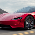 ¿Qué son unas semanas más tras casi 10 años de espera? No es broma, Tesla vuelve a retrasar su coche eléctrico 'del futuro'