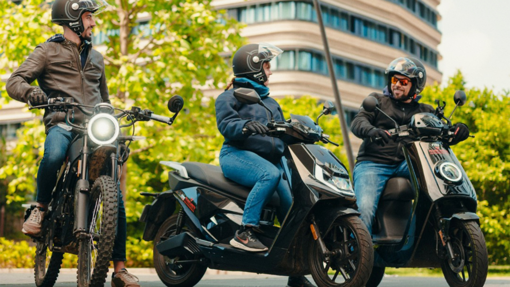 Desde 2.700 € y con hasta 120 km de autonomía, NIU regresa a España con una rompedora estrategia centrada en precio y prestaciones