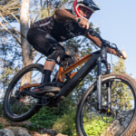 Tres bicis eléctricas de enduro de la misma marca pero con tres motores distintos ¿cuál es la mejor?