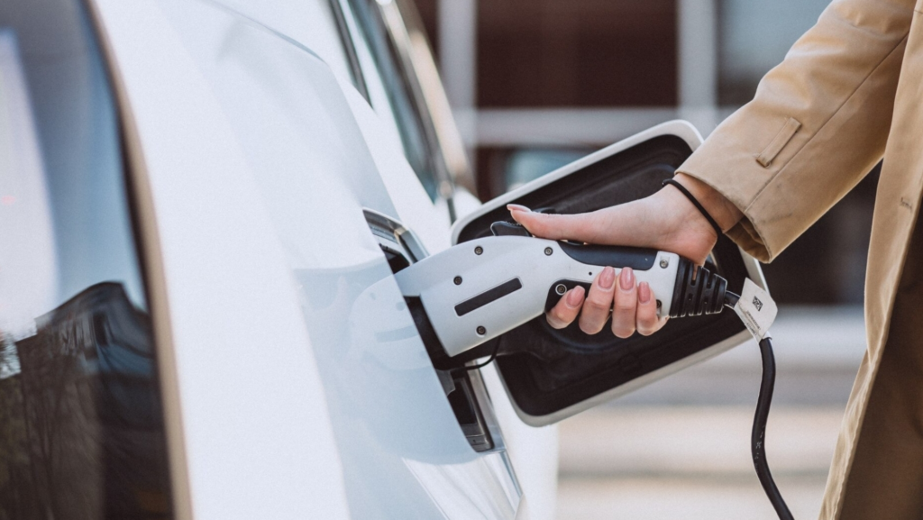 Los coches eléctricos tienen otra gran ventaja que nadie te había dicho hasta ahora y de la que se alegrará tu seguro