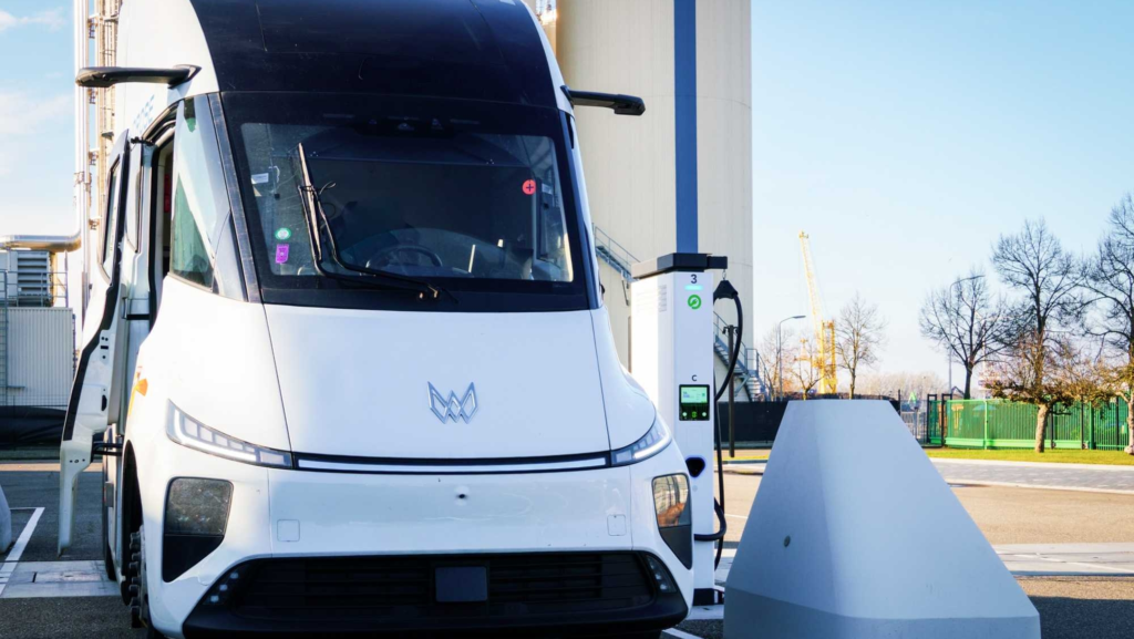 Un gran récord para los camiones eléctricos: más de 1 MW de potencia de carga, lo que aumentoa su viabilidad en el transporte europeo